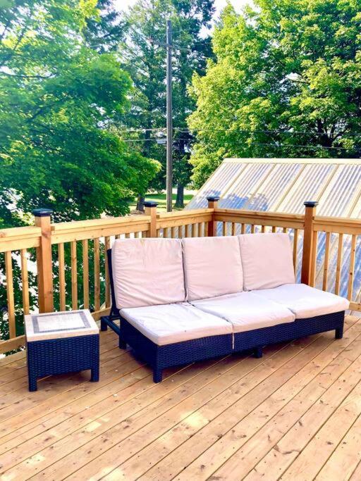 Victorian Guest Getaway-20Mins To Glacier National Park-10Mins To Airport! Columbia Falls Ngoại thất bức ảnh